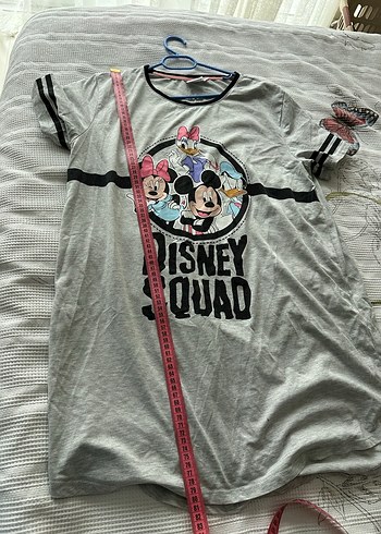 Gri Kız Tişörtü Disney Baskılı Düğmeli - Görsel 2