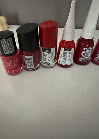 Canlı Kırmızı Oje Seti - Görsel 3