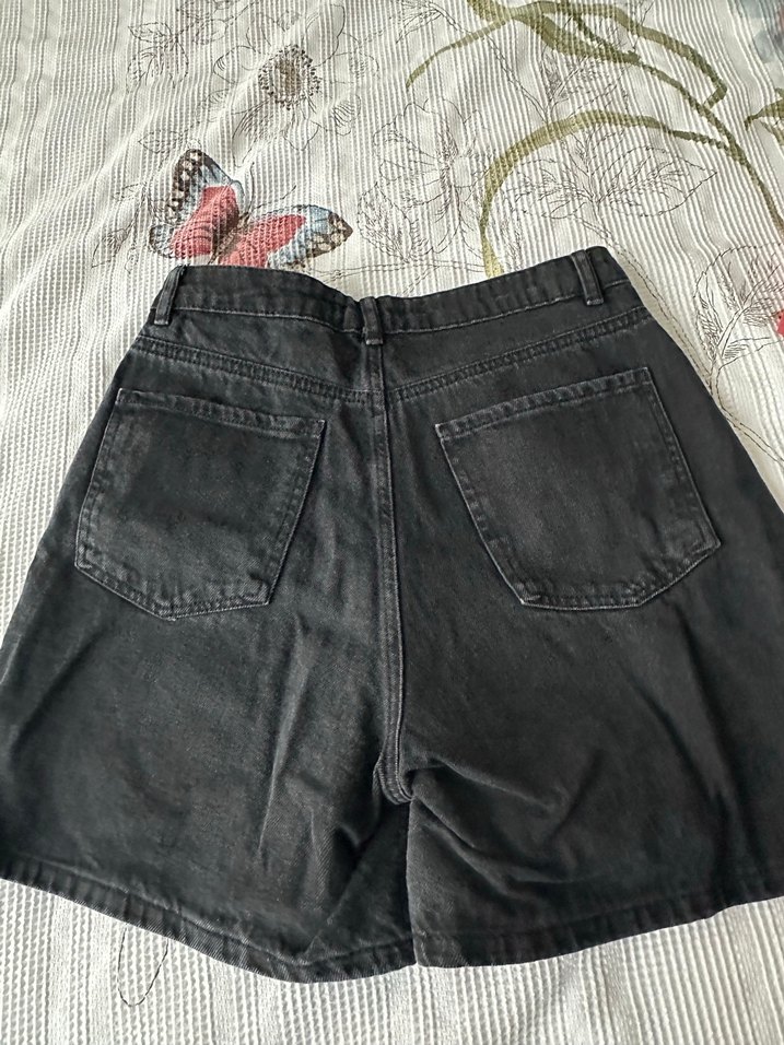 Gri Kadın Midi Denim Şort - Görsel 5