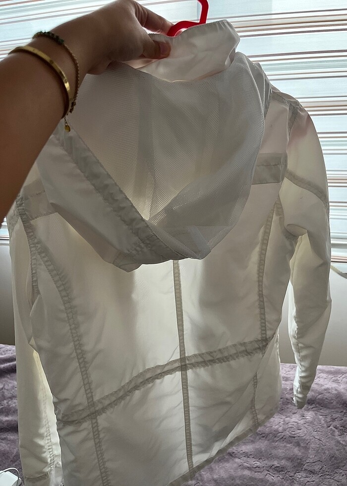 Beyaz defacto yağmurluk - Görsel 2