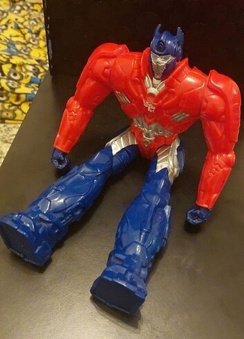 Beden Renk Optimus Prime-Bora'nın oyuncakları