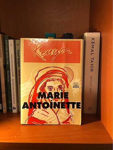 Kanyon/ Marie Antoinette
