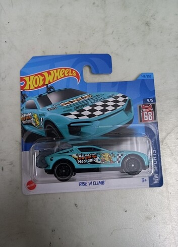 Hot wheels fantastik araba