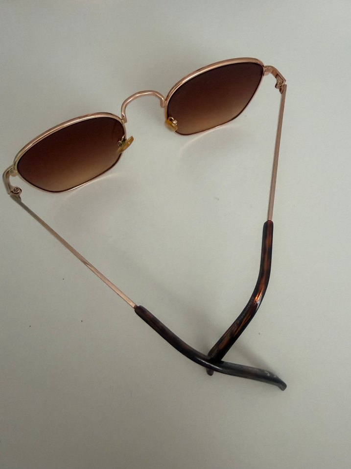 Klasik Bej Tokalı Kadın Güneş Gözlüğü - Görsel 2