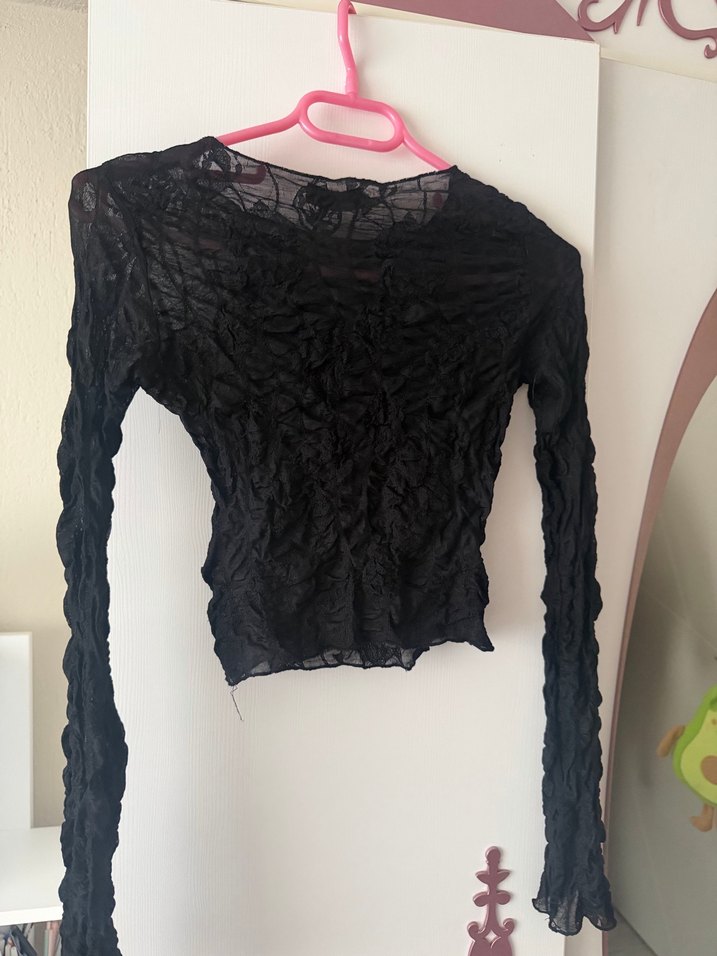 Uzun Kollu Siyah Dantelli Gotik Bluz - Görsel 3