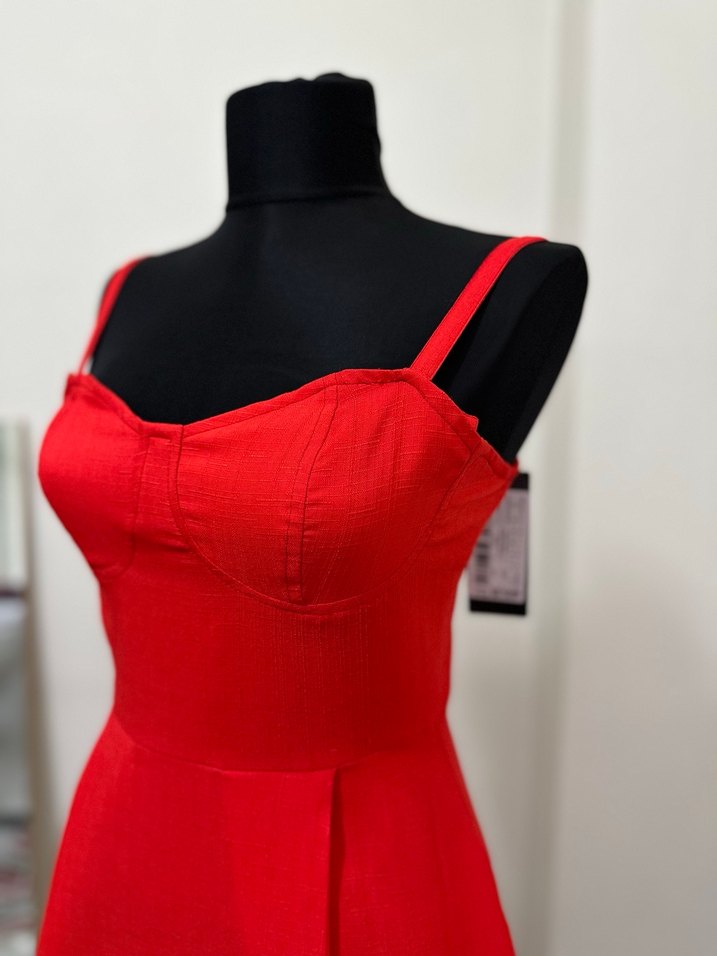 Kırmızı Midi Askılı Elbise - Görsel 3