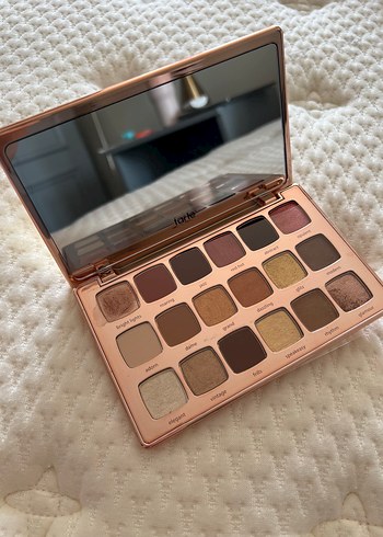 Beden Renk Tarte koleksiyon ürünü far paleti