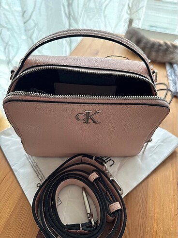 Beden ten rengi Renk Calvin Klein çanta