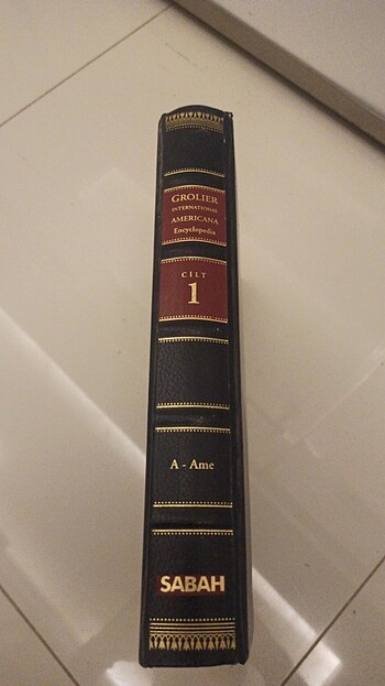  Grolier International Americana Ansiklopedi
