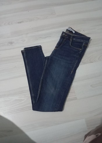  zara bayan Jean