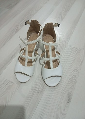 bayan kısa topuklu ayakkabı - Görsel 3