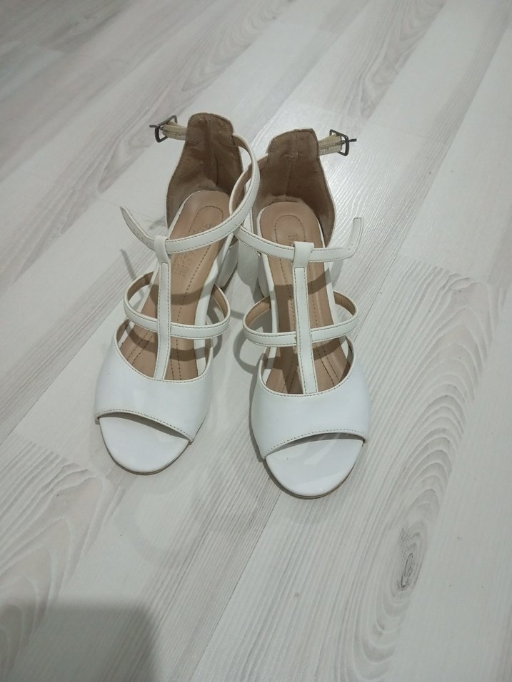 bayan kısa topuklu ayakkabı - Görsel 3