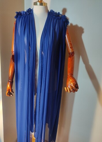 Tul yelek kemeri ve baş örtüsü var - Görsel 7