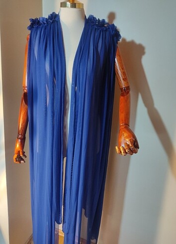 Tul yelek kemeri ve baş örtüsü var - Görsel 9