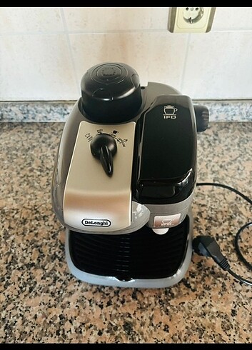 Delonghi ec8 Espresso ve sut makinası + kulaklık kablosuz bedava