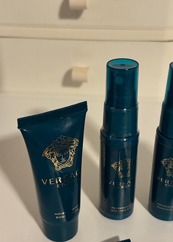 Versace VERSACE EROS MİNİ SEYAHAT ÜRÜNLERİ