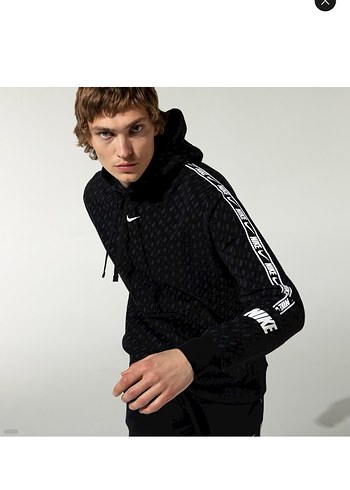 Nike Siyah Kapüşonlu Sweatshirt - Görsel 4