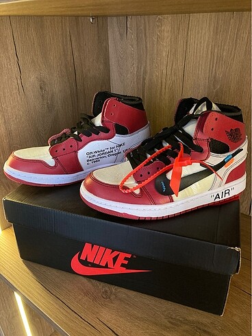 Air Jordan 1 Off white