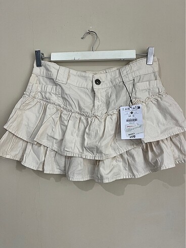 BERSHKA FIRFIRLI MİNİ ETEK