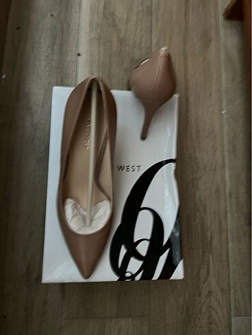 38 Beden ten rengi Renk Pudra rengi Nine West stiletto