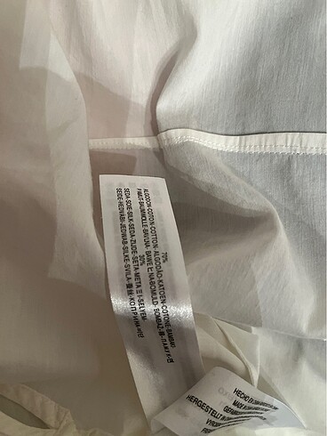 44 Beden beyaz Renk Massimo Dutti dantel detaylı krem rengi bluz