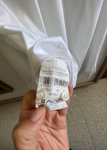 m Beden Düğmeli Beyaz Erkek Gömlek