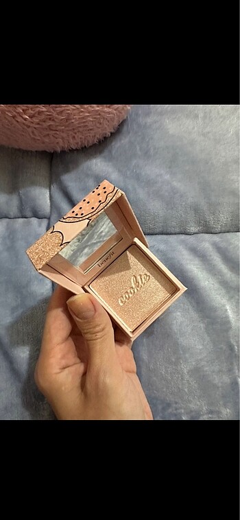 Benefit cookie aydınlatıcı
