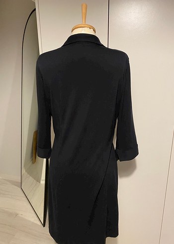 V Yaka Siyah Midi Ofis Elbisesi - Görsel 4