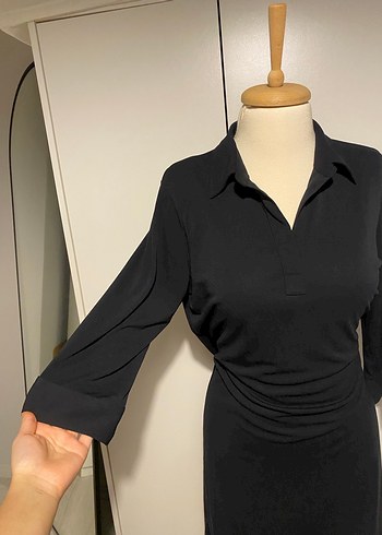 V Yaka Siyah Midi Ofis Elbisesi - Görsel 3