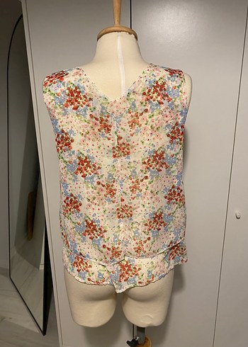 Çiçek Desenli V Yaka Kadın Bluz - Görsel 5