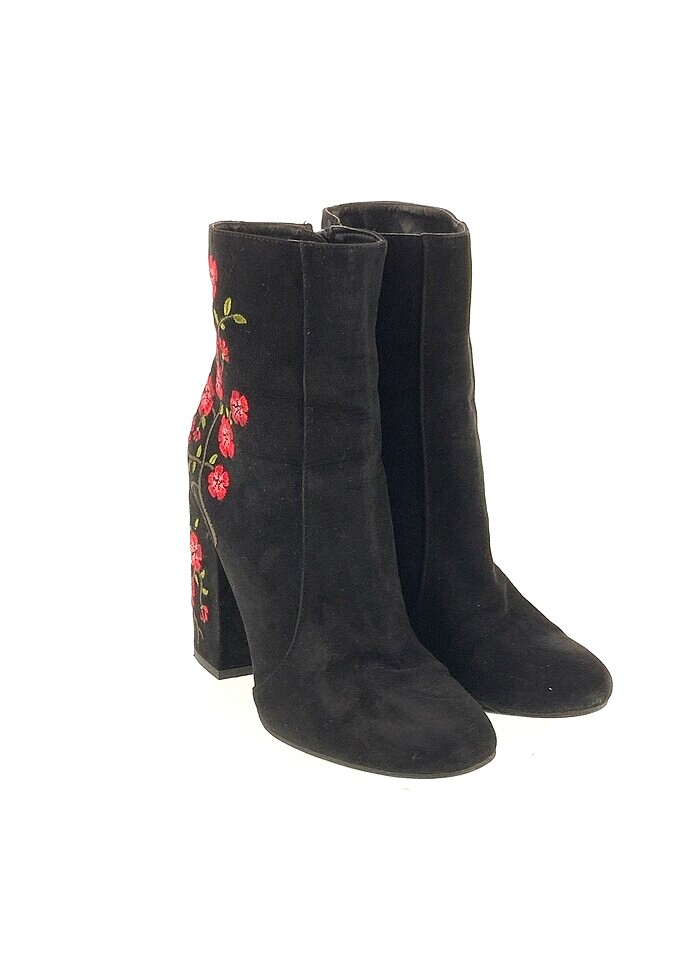 Catwalk Junkie Bot %70 İndirimli. - Görsel 2