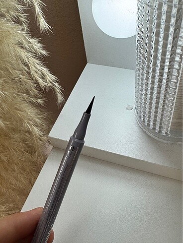 Diğer Beaulis Eyeliner