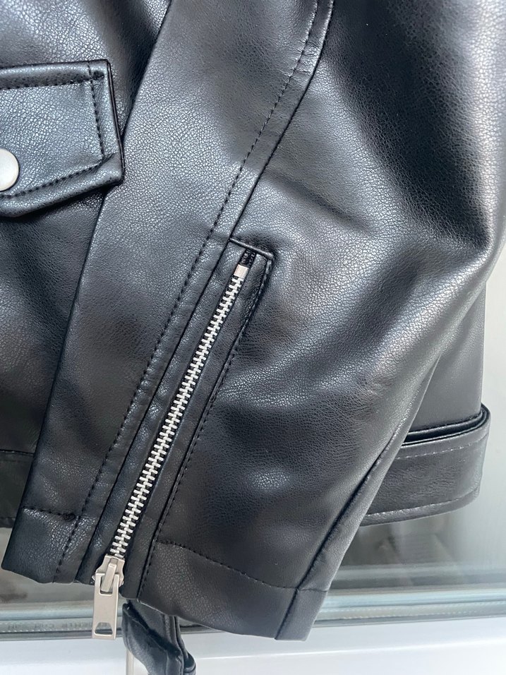 Erkek siyah deri ceket Pull and bear - Görsel 5