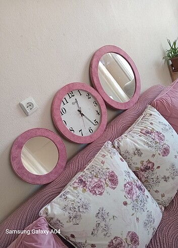 Üçlü duvar aksesuarı