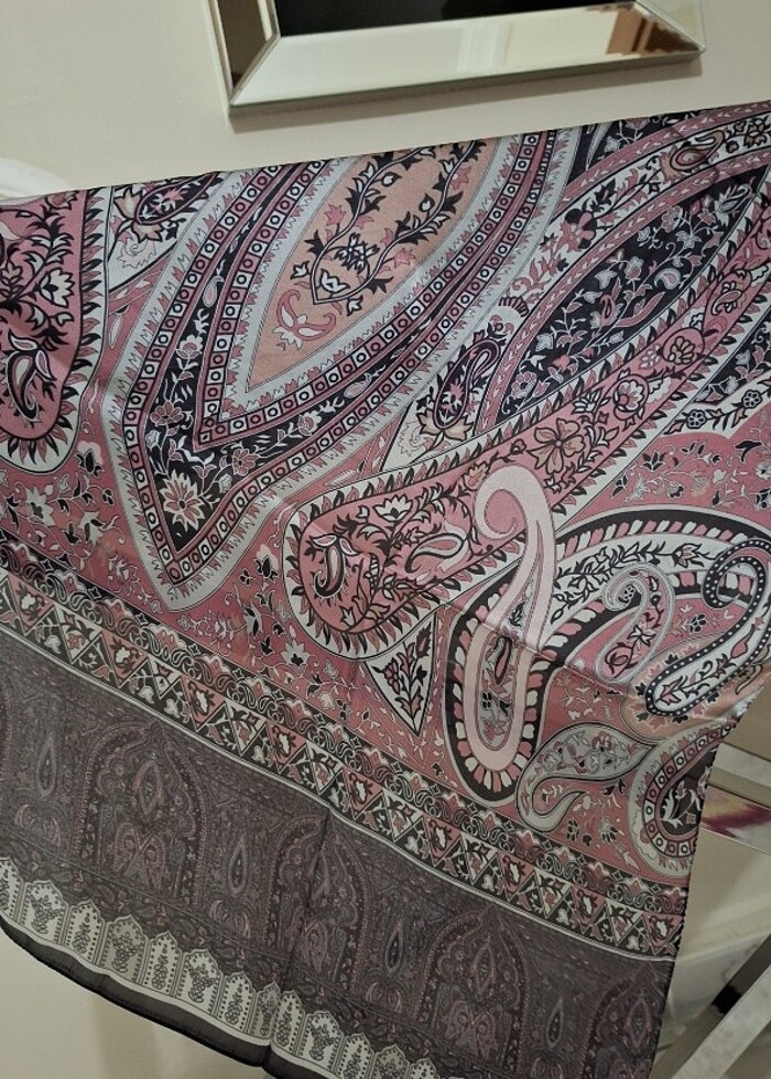 HİNT İPEK ETRO DESEN - Görsel 3