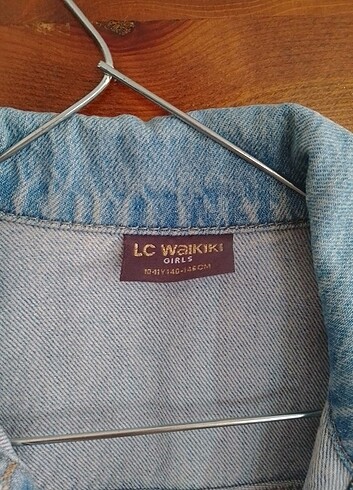 LC Waikiki Kız çocuk kot ceket