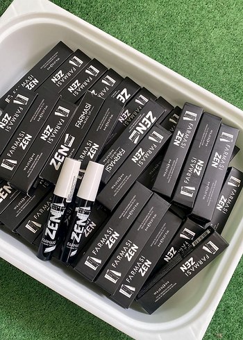 Siyah Maskara - Uzun ve Dolgun Kirpikler - Görsel 4