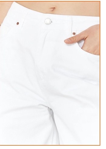 beyaz dikis detayli yüksek bel jenas - Görsel 3