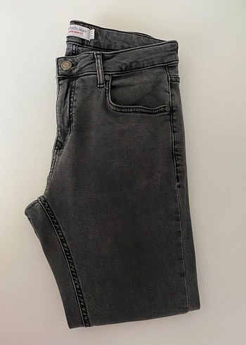 Gri Regular Fit Sokak Stili Kadın Kot Pantolon