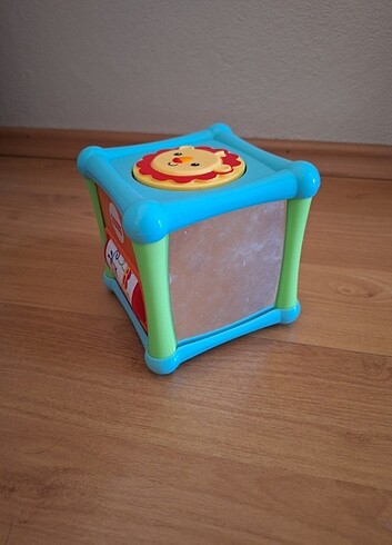  Beden Fisher price eğitici küp