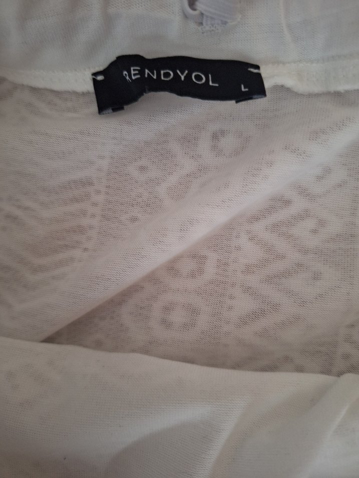 Dantel Detaylı Beyaz Mini Etek - Görsel 2