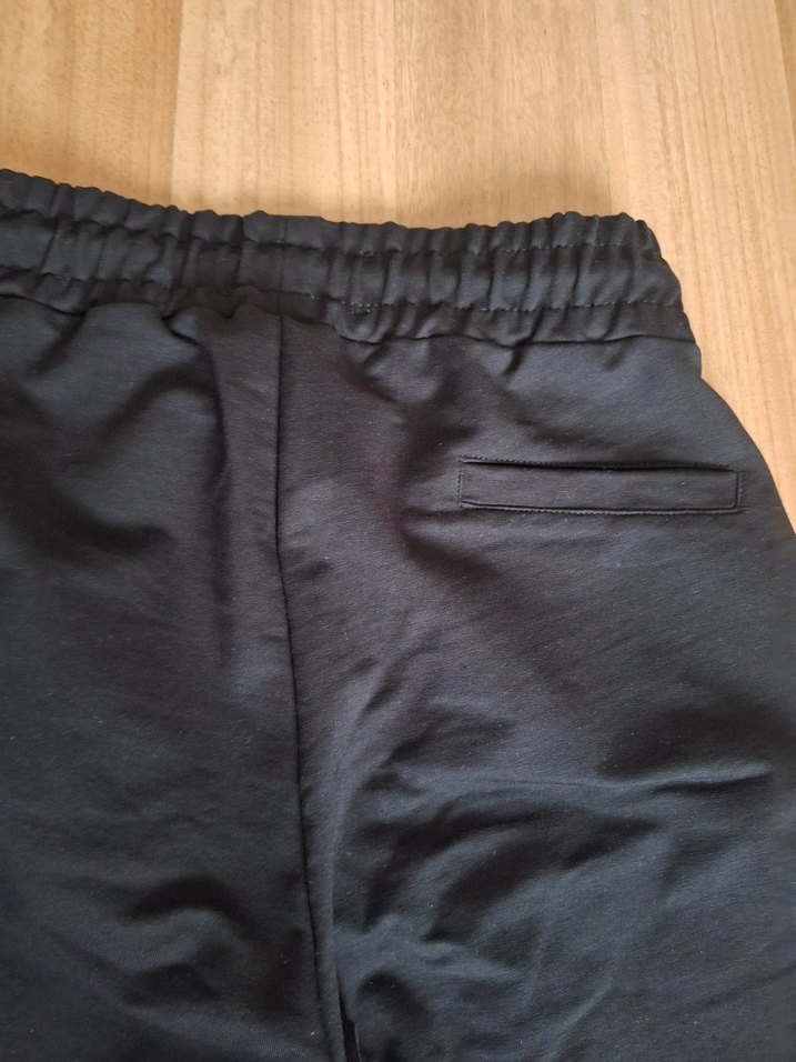 Siyah Rahat Kesim Erkek Şort - Görsel 3