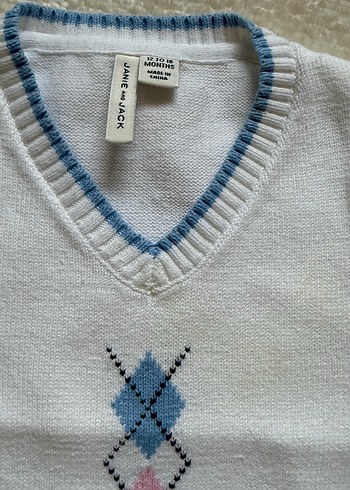 Nakışlı V Yaka Beyaz Triko Süveter - Görsel 2