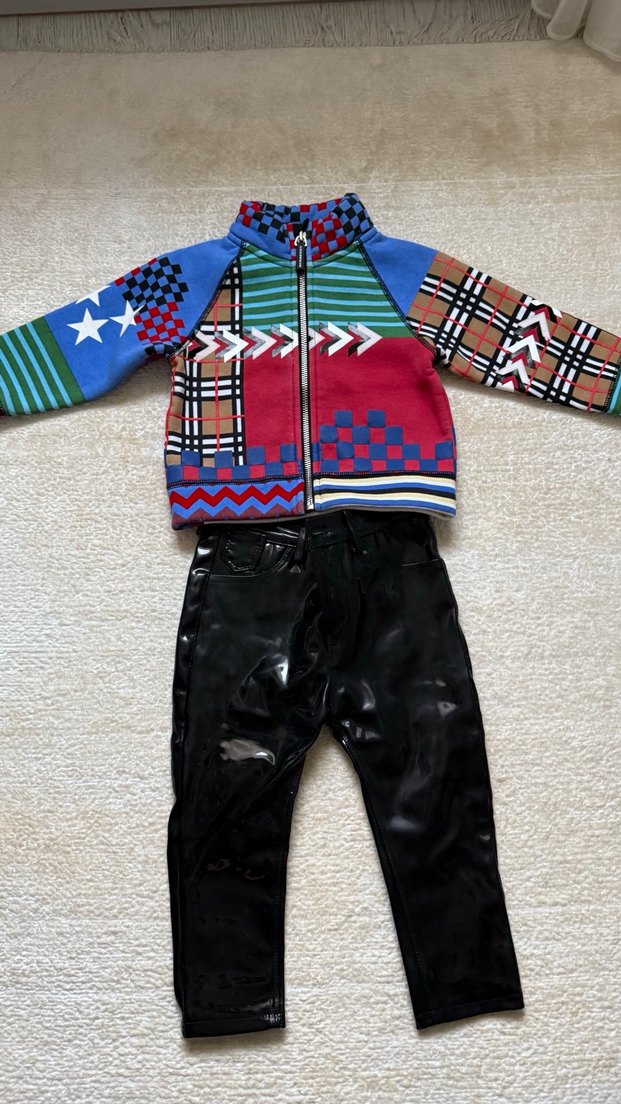 Burberry renkli Desenli Kapüşonlu Bebek Takımı - Görsel 2