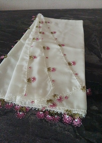 Dantel Kenarlı Beyaz Kadın Fular - Görsel 2