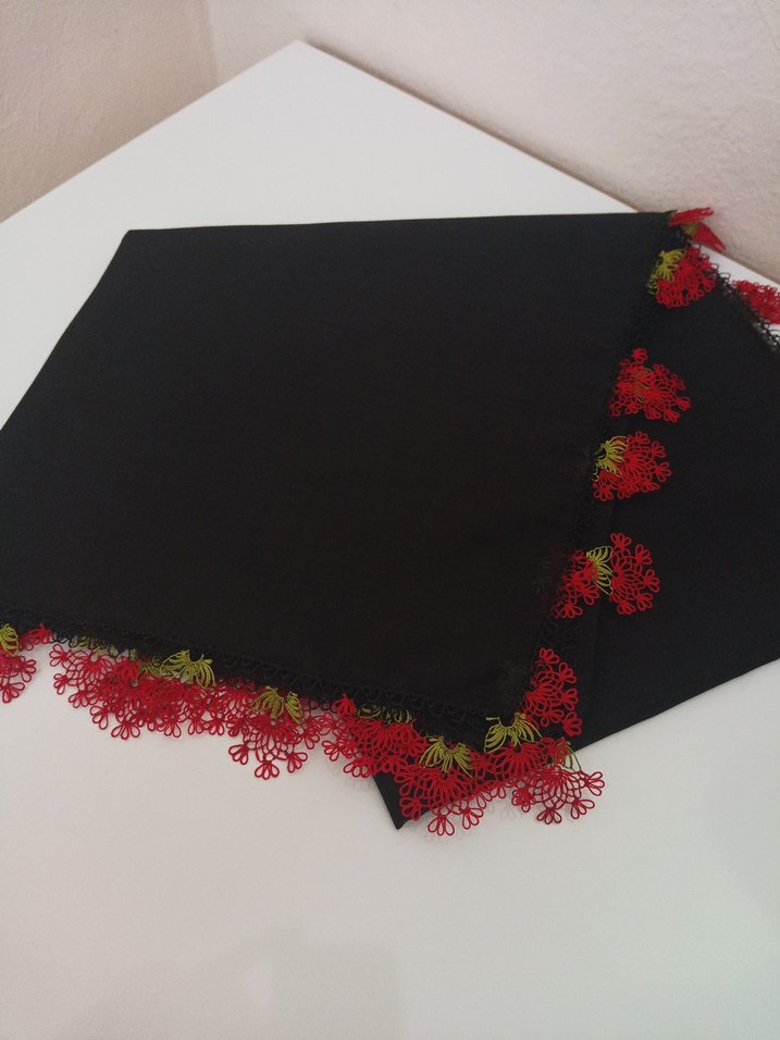 Kırmızı Dantel Detaylı Bohem Kadın Fuları - Görsel 3