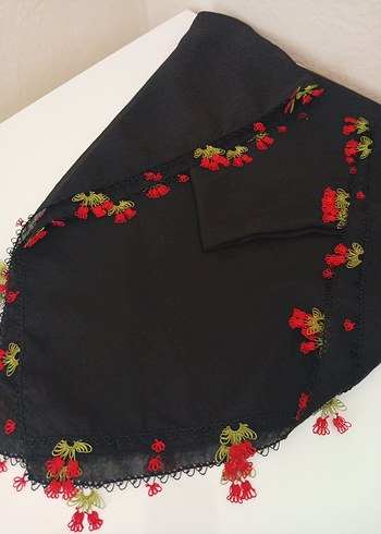 Püsküllü Siyah Kadın Fular - Görsel 7