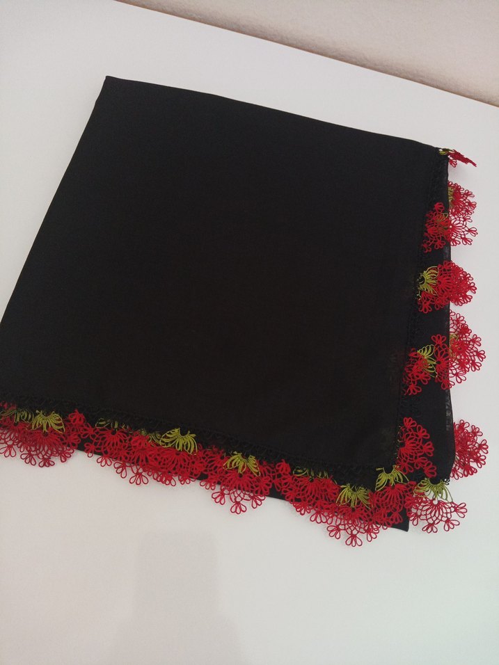 Dantel Detaylı Siyah Kadın Yazma - Görsel 5