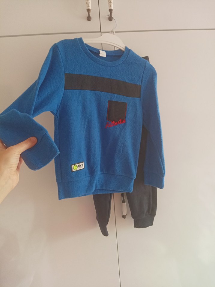 Erkek Çocuk Mavi Sweatshirt Velcro Detaylı - Görsel 2