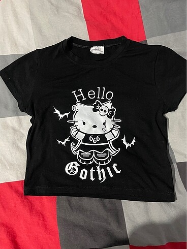 Hello Gothic Crop
